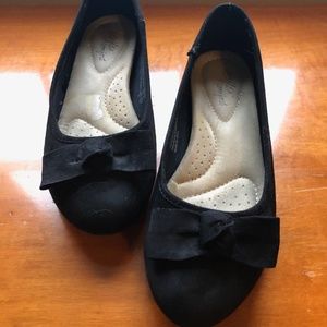 EUC Dexflex Comfort Brushed Suede Bow Black Ballet Flat Cute Career Modest